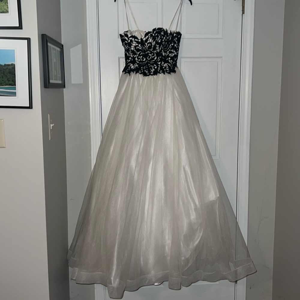 Black and white prom/pageant dress